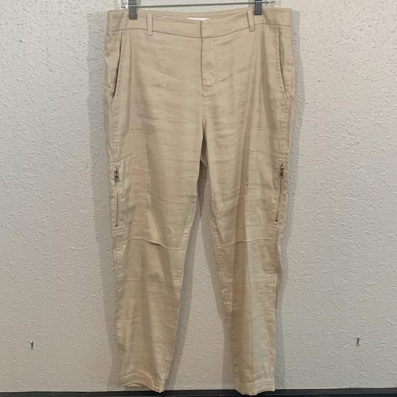Vince Khaki Cargo Style Linen Blend Ankle Pants.           size 8 - Picture 5 of 15